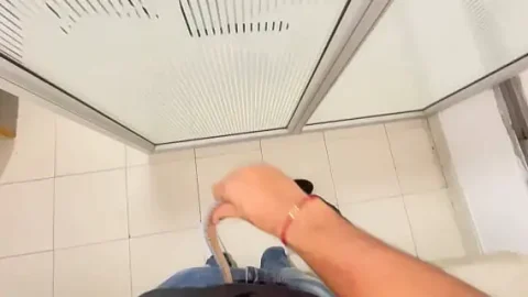 le quito la virginidad a mi pequena hermanastra y me le vengo adentro de su cono 1733497414